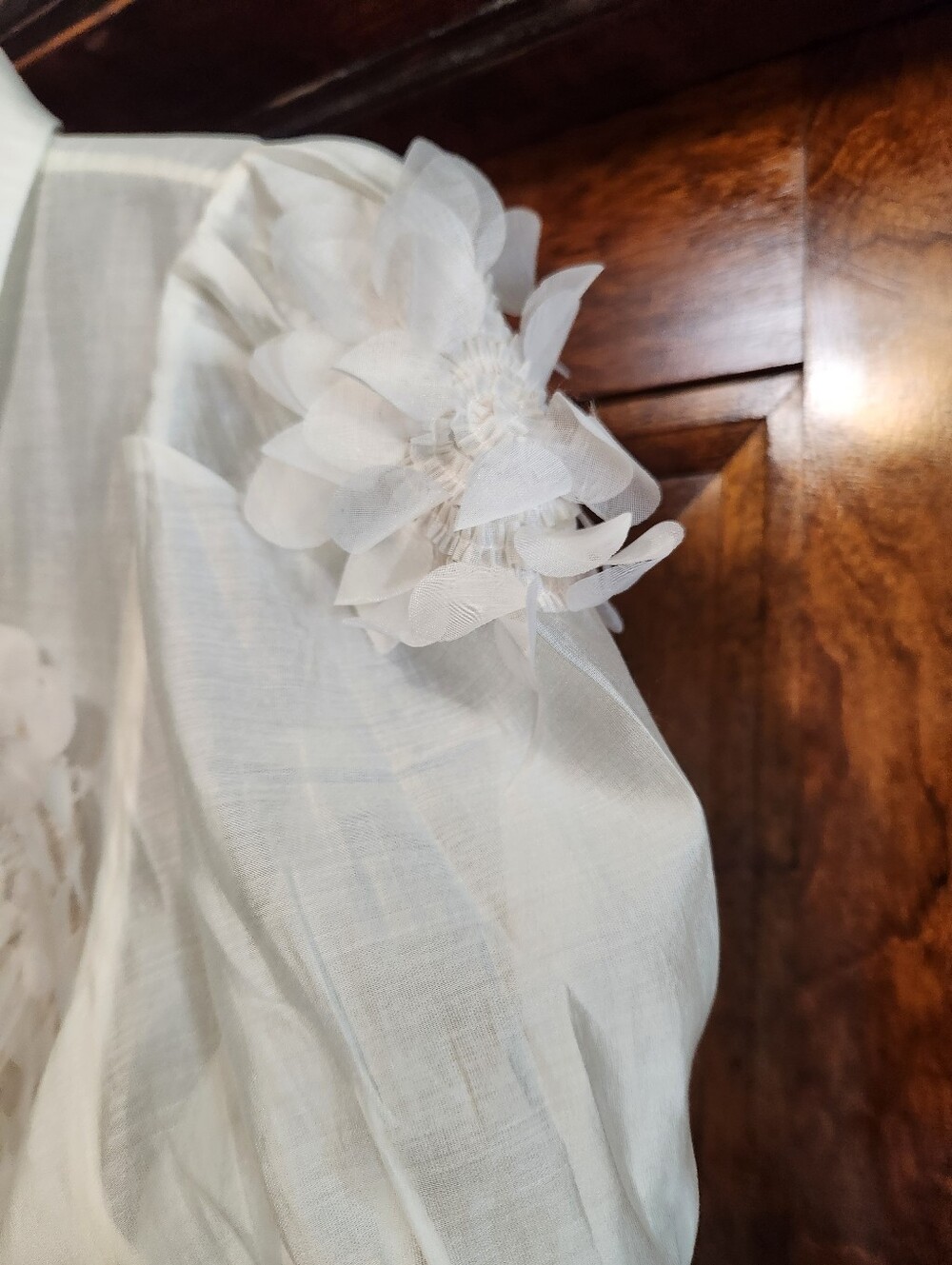 Jessica Liu Emery Blouse with Floral Appliqué In Ivory - Picture 3 of 10